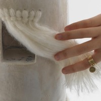<a href="https://www.galeriegosserez.com/artistes/salomon-celine.html">Céline Salomon</a> - Manitari - Sculpture Lumineuse
